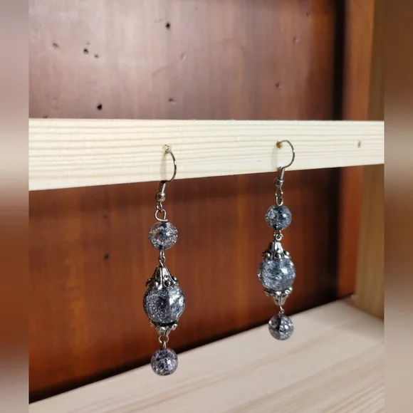 Elegant Womens Black And Clear Dangle Earrings - Picture 2 of 6